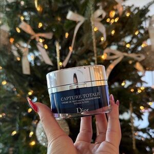 Dior Capture Totale Regeneration Cream - Silver and Blue